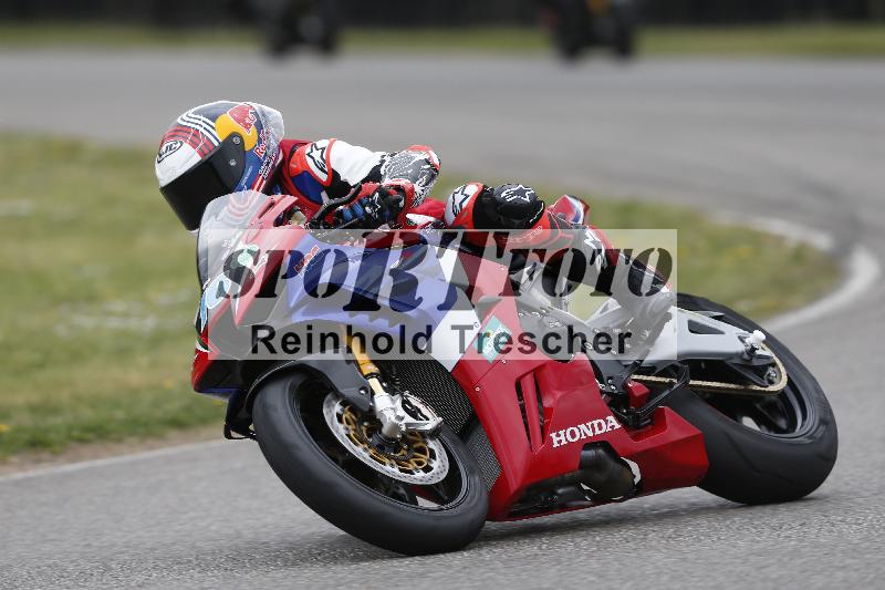 /Archiv-2025/04 13.04.2025 Get Faster Caremotion ADR/Gruppe gruen/16